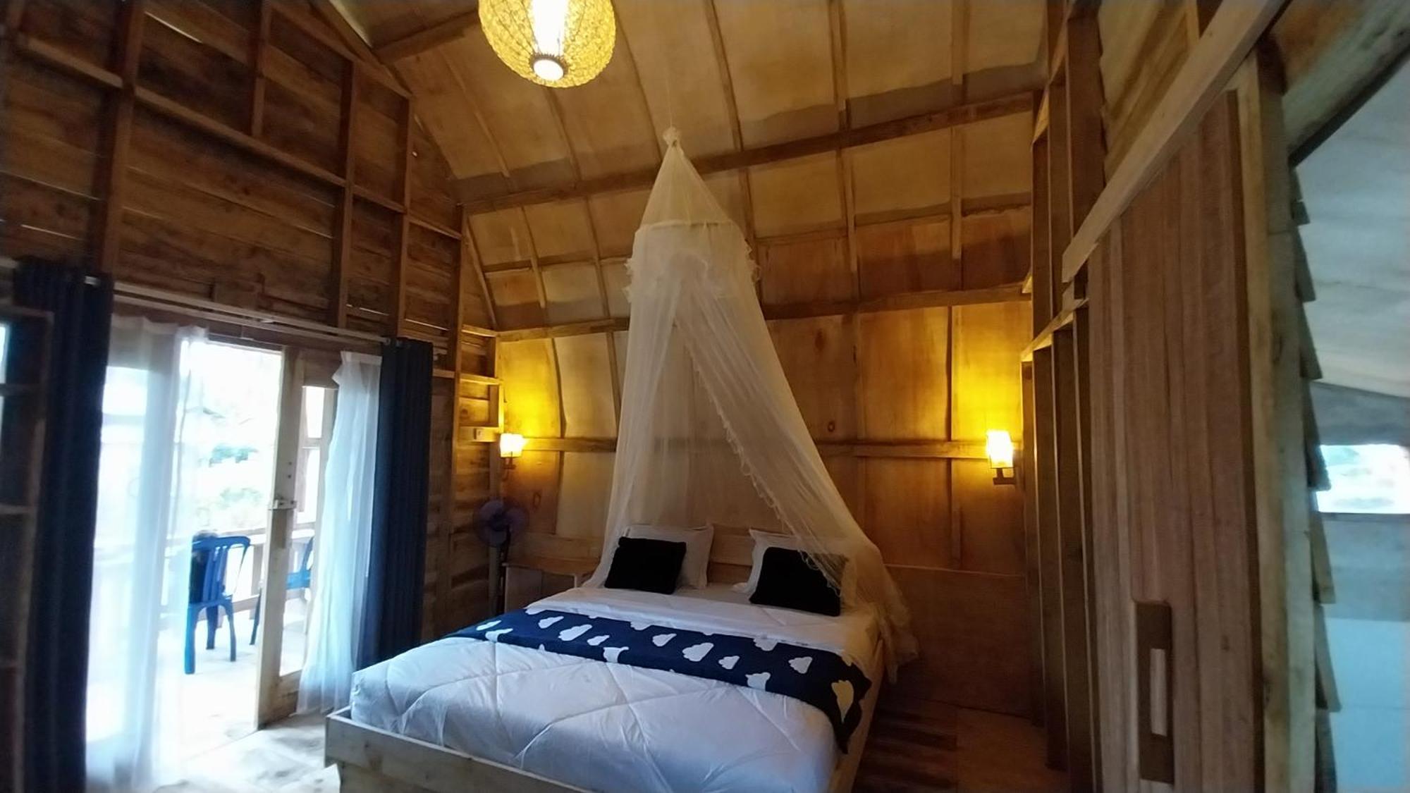 Raturinjani Homestay Selong ภายนอก รูปภาพ
