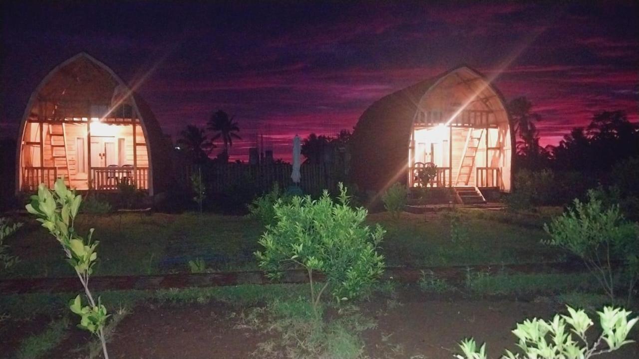 Raturinjani Homestay Selong ภายนอก รูปภาพ