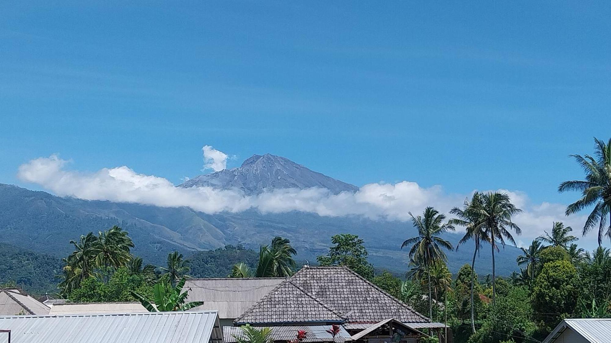 Raturinjani Homestay Selong ภายนอก รูปภาพ