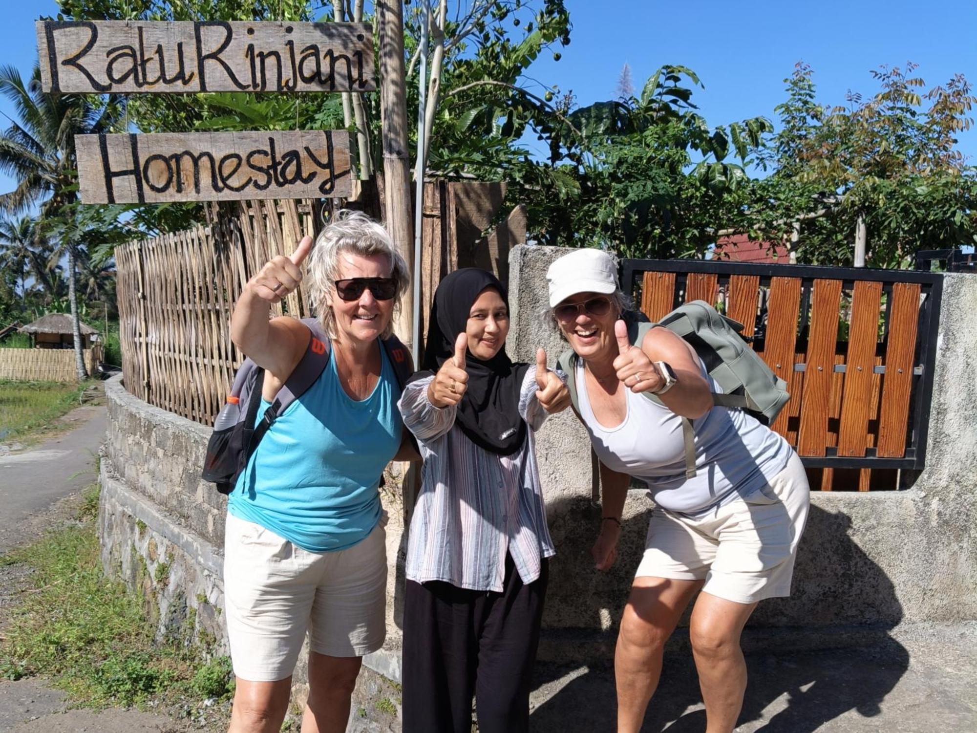 Raturinjani Homestay Selong ภายนอก รูปภาพ