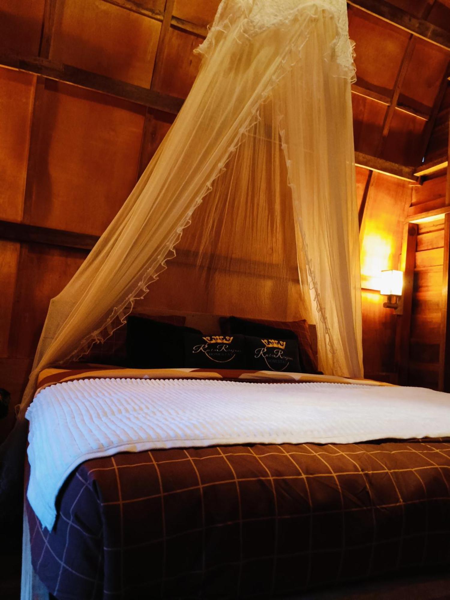 Raturinjani Homestay Selong ภายนอก รูปภาพ